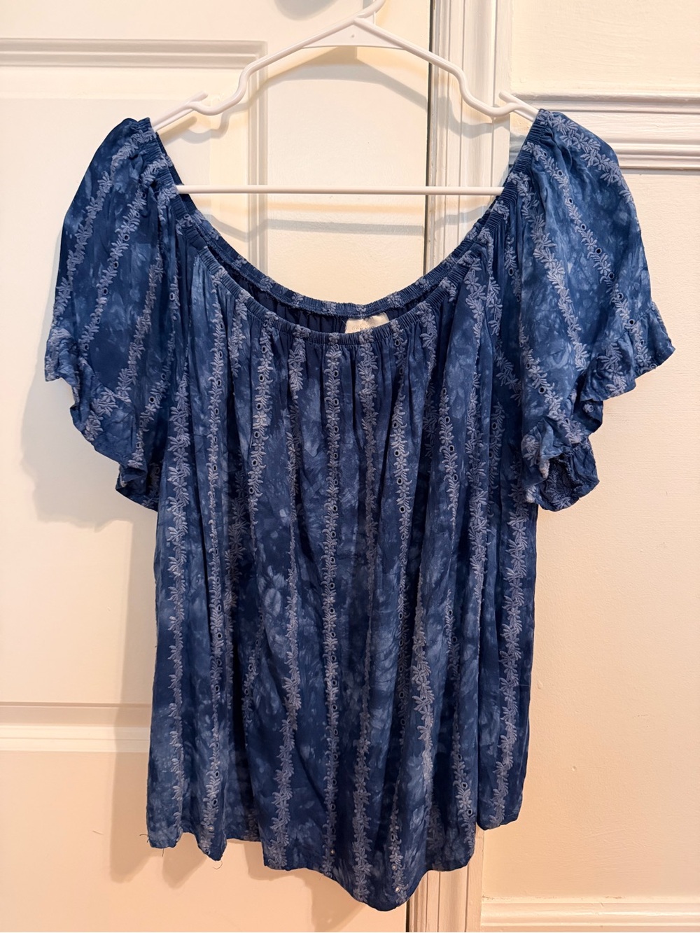Knox Rose Blue Off-Shoulder Floral Stripe Top